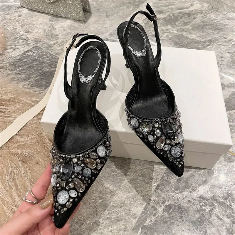 Water Shoes - باوتو المياه الماس الدانتيل الكريستال الصنادل